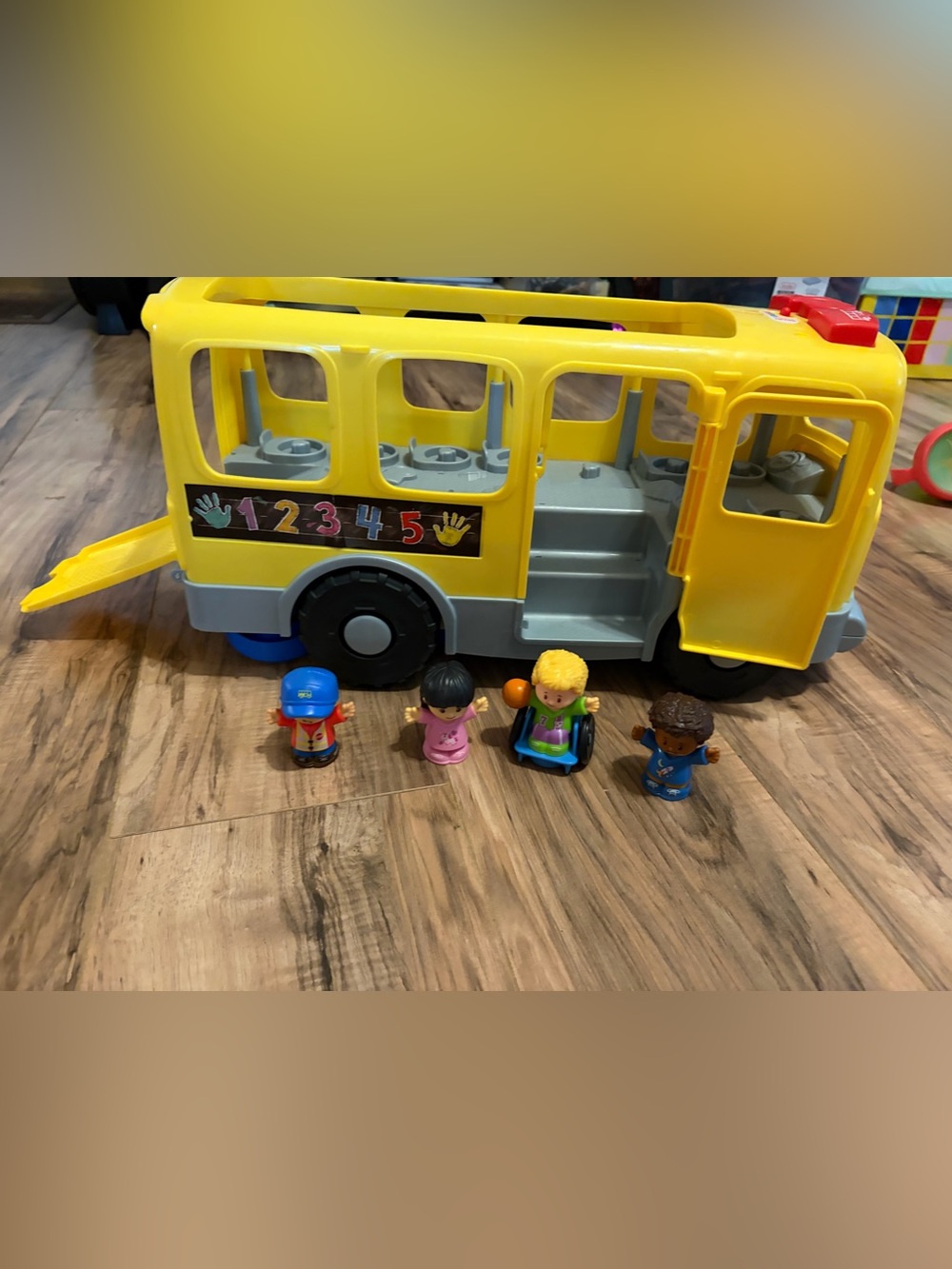 Fisher-Price Little People Toddler Toy Big Yellow School Bus Musical Pull-Along